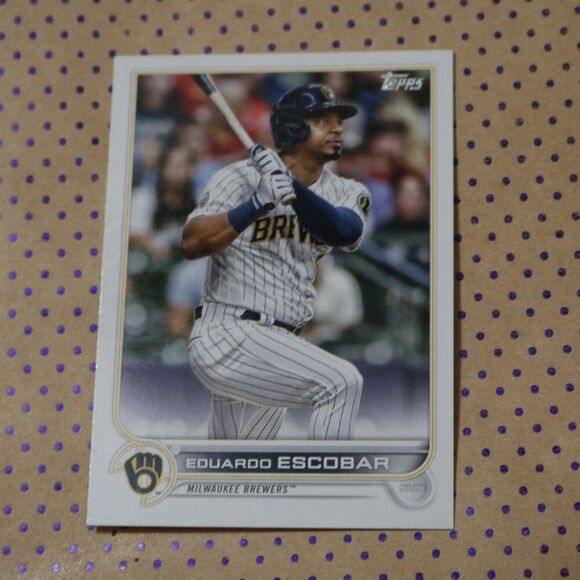 Eduardo Escobar #207 Baseball Card - Picture 1 of 2